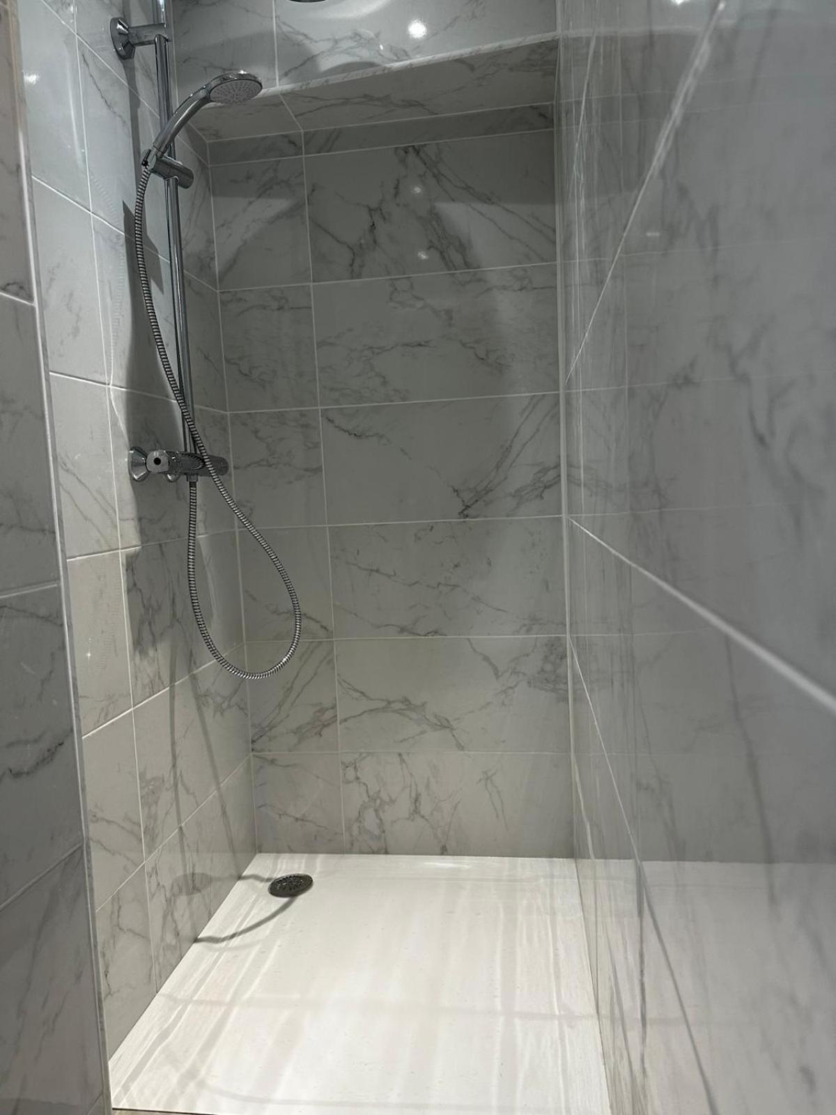 Appartement F2 Quartier Des Arts St Raphael à Saint-Raphaël Extérieur photo
