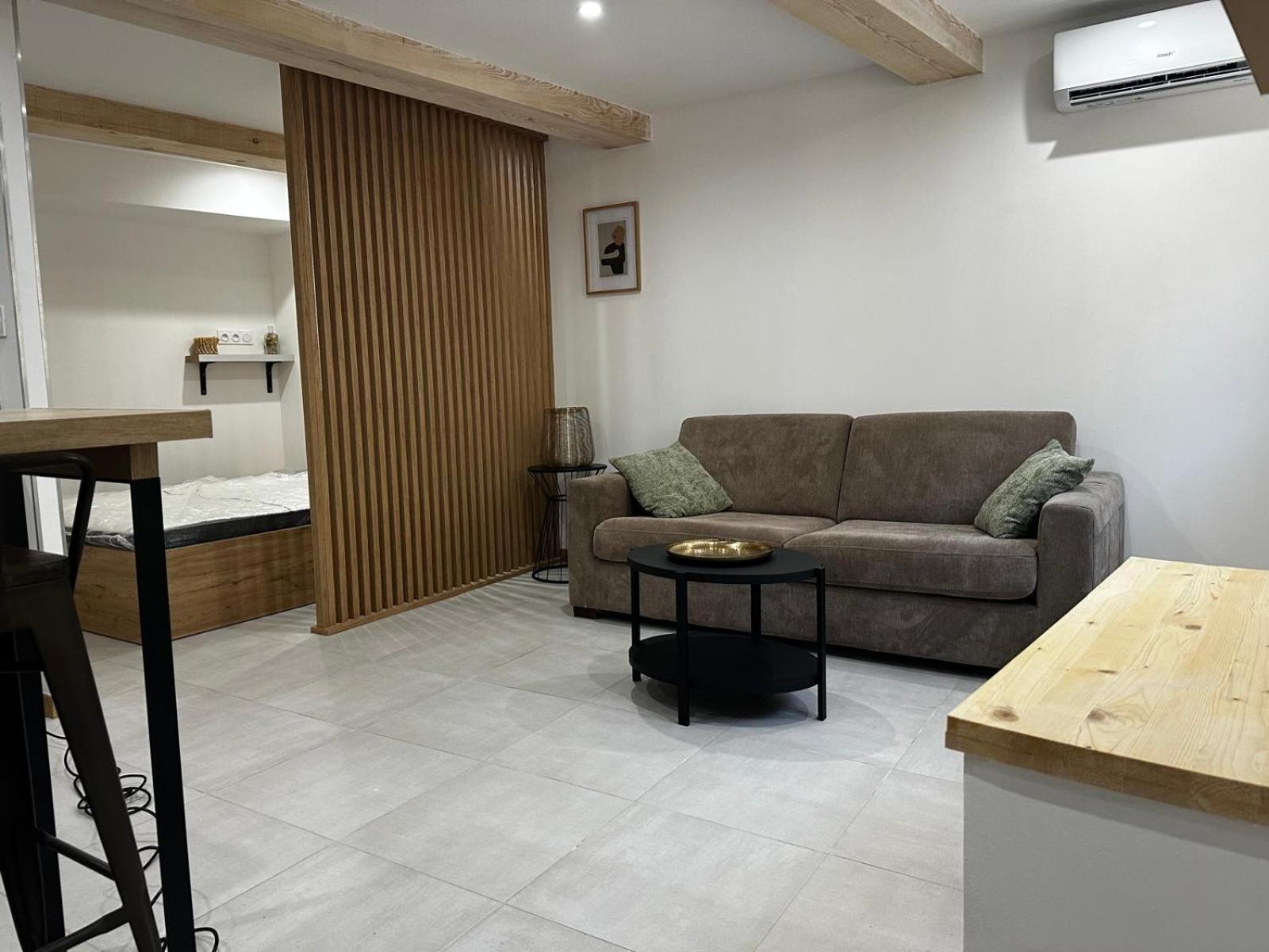 Appartement F2 Quartier Des Arts St Raphael à Saint-Raphaël Extérieur photo